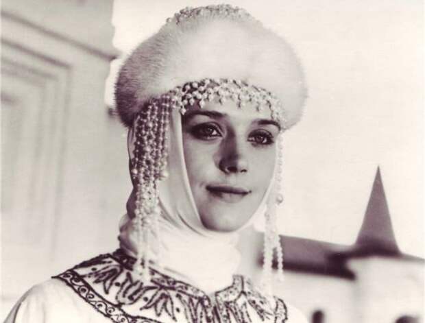 Ирина Алферова в фильме *Осенние колокола*, 1978 | Фото: kino-teatr.ru