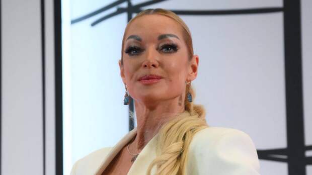 Выгляжу лучше 25-летних: Анастасия Волочкова отмечает юбилей