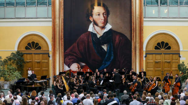 Более 600 мероприятий подготовили в Москве к акции "Ночь в музее"