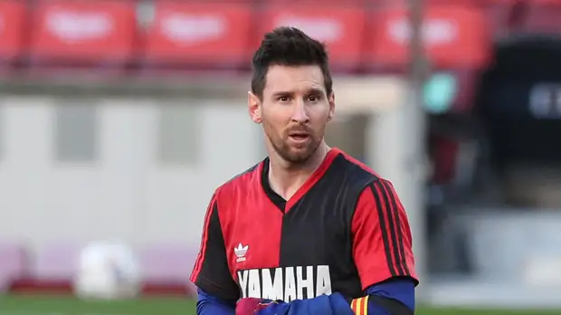 Гол Месси помог «Барселоне» разгромить «Осасуну» в Примере