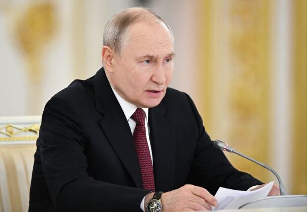 Путин предложил президенту ОАЭ обсудить темы Украины, Ирана и Ближнего Востока