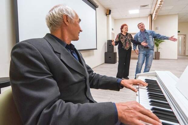 Какие потери ждут работающих пенсионеров с марта