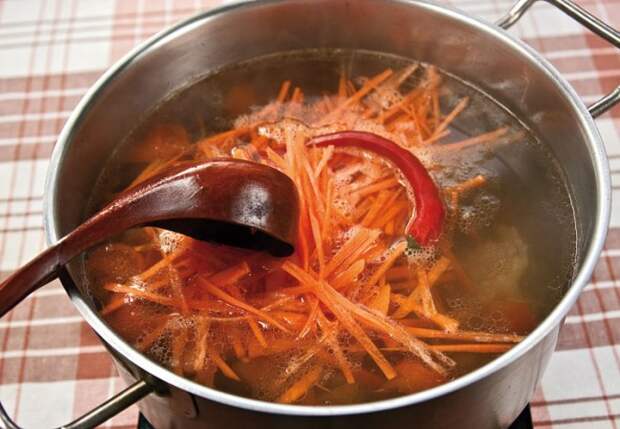 добавление моркови в бульон для маставы 