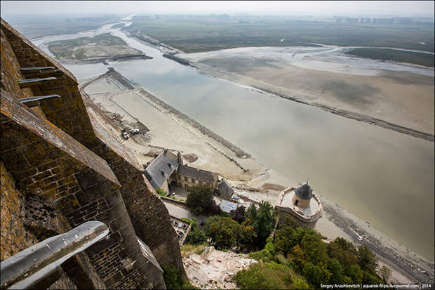 Экскурсия на остров-крепость среди зыбучих песков Нормандии