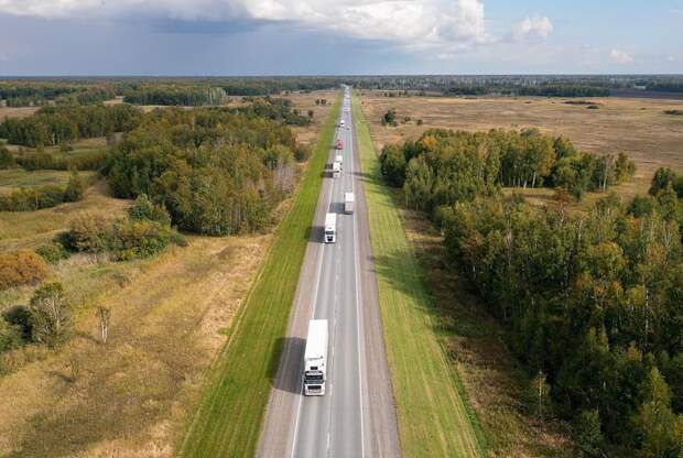 Поставки китайских грузовиков в Россию рухнули