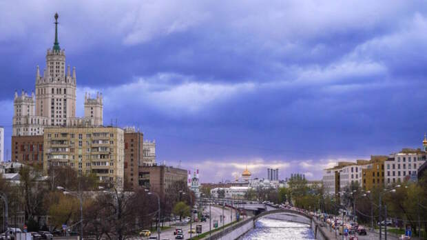 4 июня в Москве ожидается облачная с прояснениями погода, возможен дождь и гроза