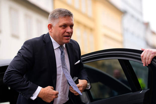 Вице-премьер Словакии Калиняк: состояние Фицо не даст перевести его в столицу