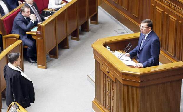 На фото: заседание комитета Верховной рады Украины по вопросу об аресте депутата Надежды Савченко