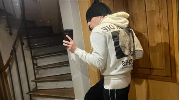 Рэпер Vacio выпал с третьего этажа и попал в реанимацию в Париже