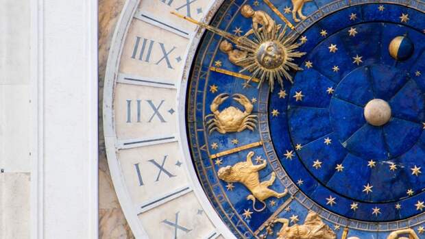 Ясновидящая перечислила знаки зодиака разрушительниц семей