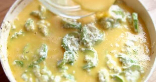 Основа с яйцами