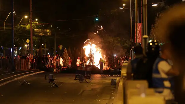 Новый антиправительственный митинг начался в столице Румынии