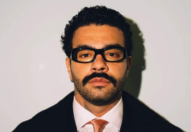 ЕС внёс в список санкций рэпера Тимати