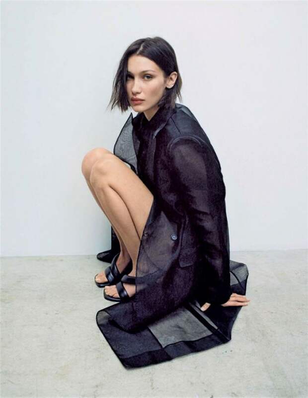 bella-khadid-in-semke-vogue-italia-14.jpg (45,97 Кб)