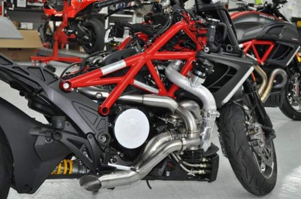 Ducati Diavel Turbo