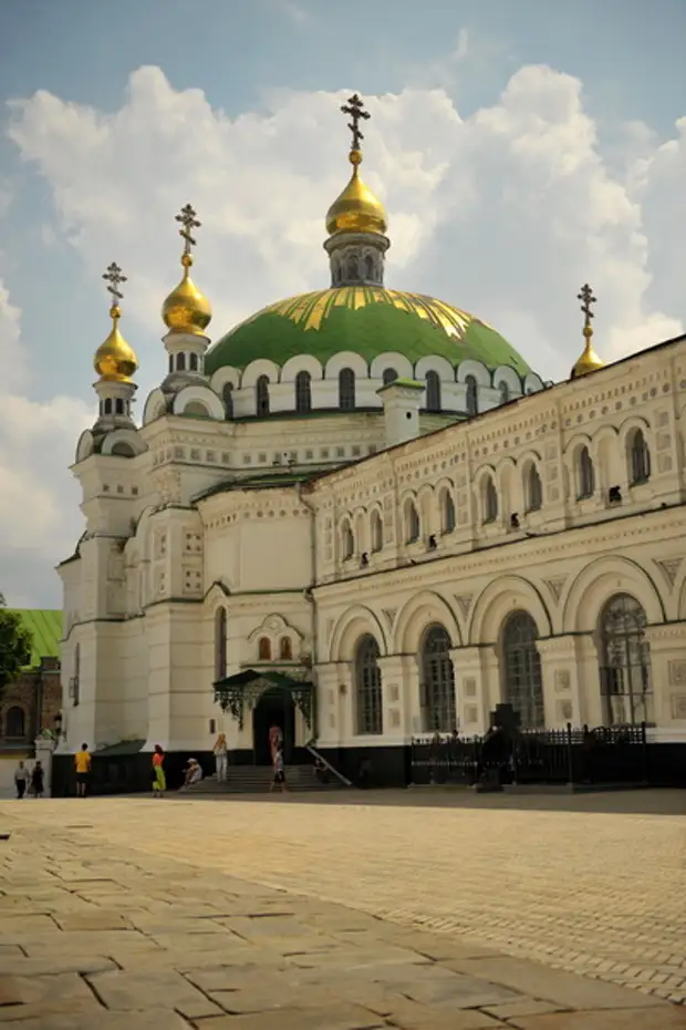 Трапезный храм Киевской Лавры