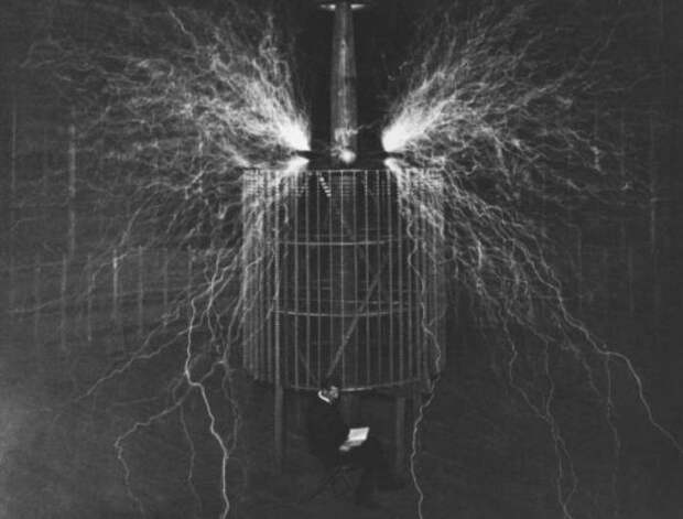Знаменитый изобретатель Никола Тесла, 1899 | Фото: teslauniverse.com