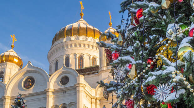 Рождественское богослужение в храме Христа Спасителя