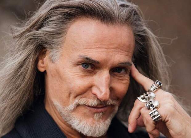 Никита Джигурда показал кадры из Донецка: "Все дома разрушены"