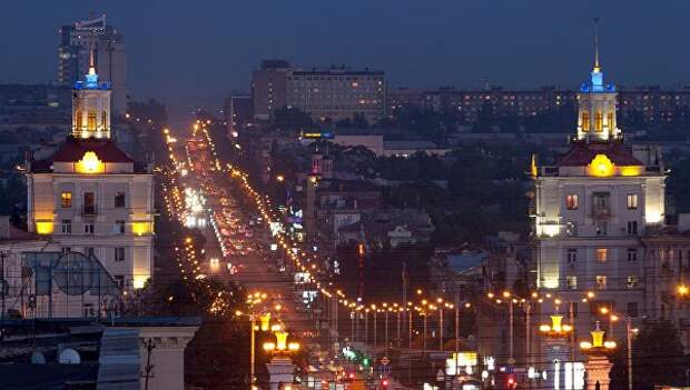 Два народа. Чем в Запорожье заняты чиновники с «активистами» и как живут люди
