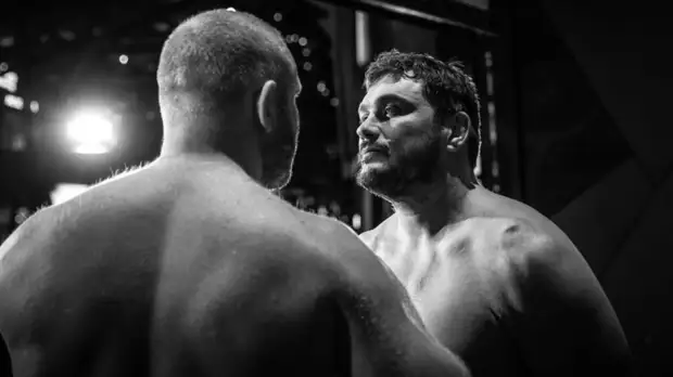 Глава Bellator принёс извинения за сорванный бой Харитонова и Митриона