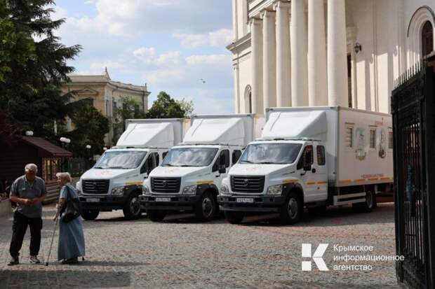 Крымская епархия передала три мобильных ФАПа Минздраву Республики