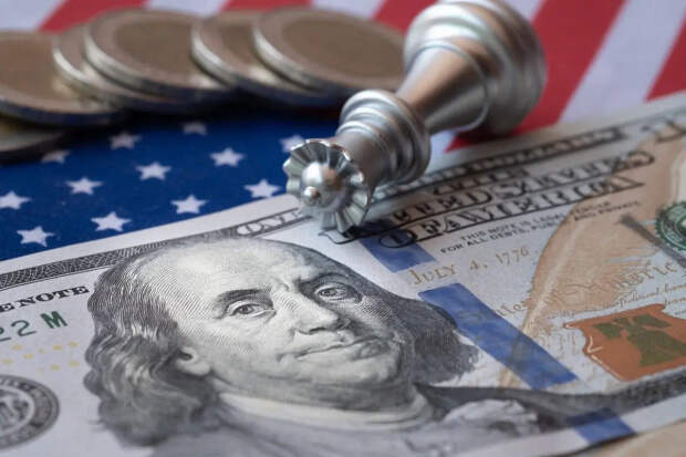 Казахстан ужесточает контроль за банками после вывода $14 млрд «из сопредельной страны»