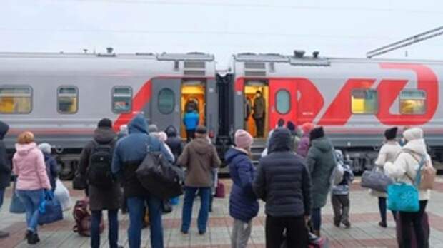 С 1 октября в Алтайском крае возобновляются льготы на пригородные поезда / Фото: канал Виктора Томенко в MAX