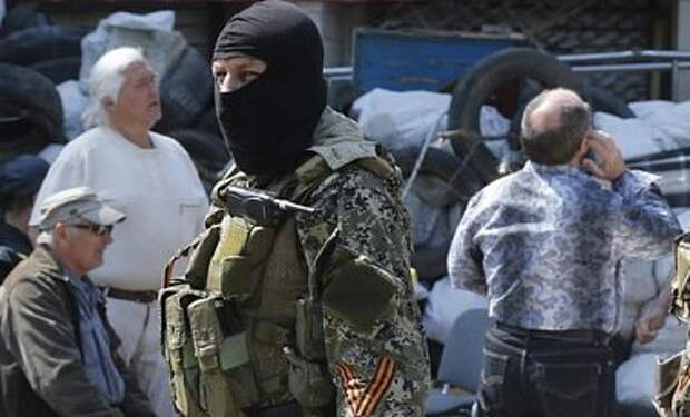 В Горловке боевики ввели комендантский час - горсовет В Горловке боевики ввели комендантский час - горсовет