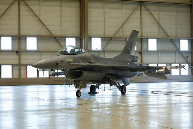 Гаврилов: F-16 может быть носителем ядерного оружия, Россия будет их сбивать