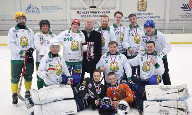 Архангельский «Сириус» стал чемпионом области по мини-хоккею с мячом среди мужских команд