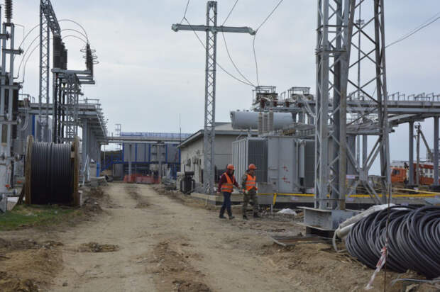 Шесть районов Крыма частично обесточены