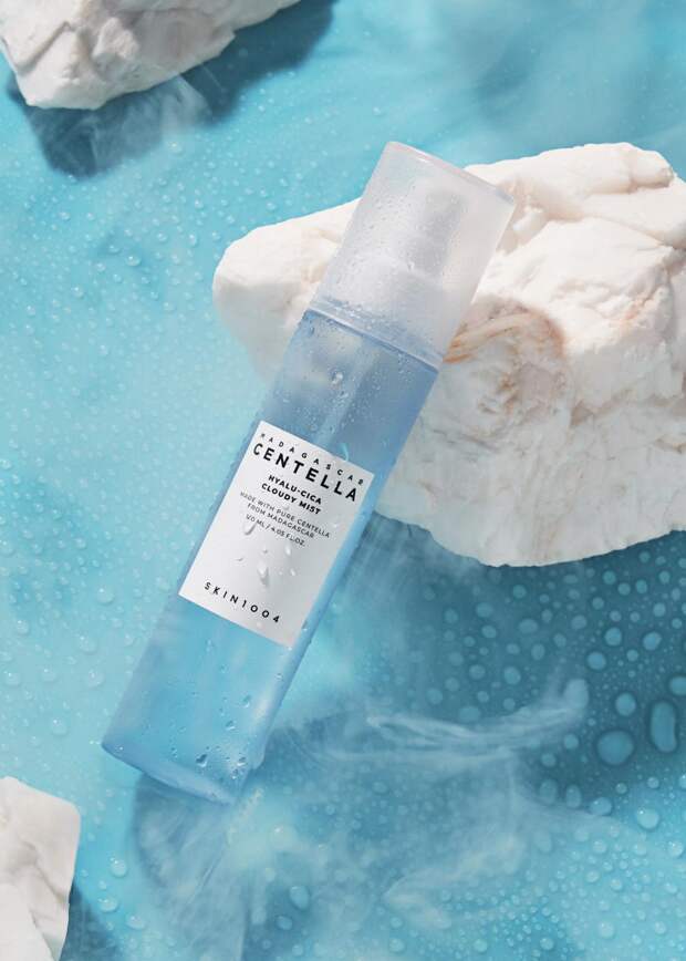 Спрей-мист Madagascar centella hyalu-cica cloudy mist, SKIN 1004, 1750 руб. («Золотое яблоко»)