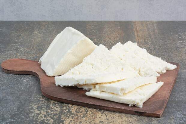 Какой сыр полезнее – адыгейский или сулугуни