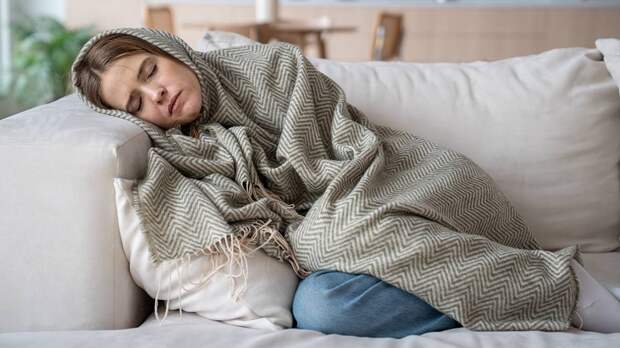 Истощение: почему трезвые встречи с друзьями могут вызывать «социальное похмелье»