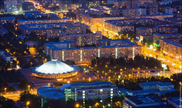 На звезде МГУ