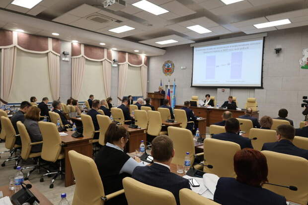 Депутаты приняли бюджет Барнаула на 2026 год