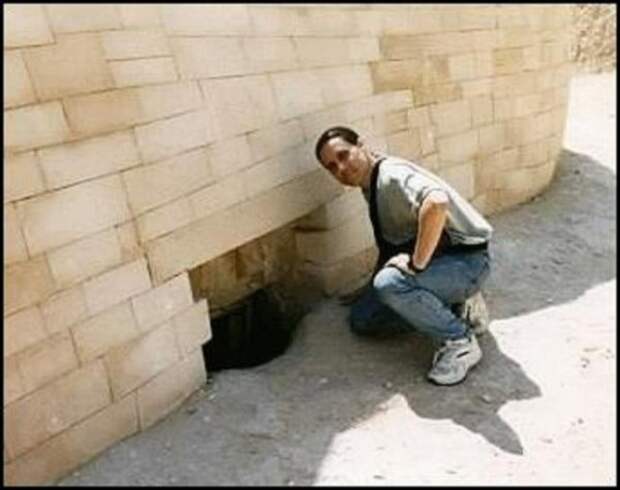 Люк сверху Сфинкса