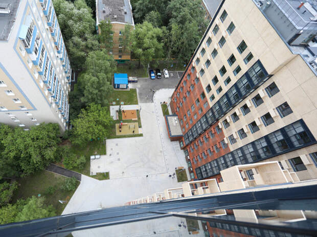 Продавцы квартир в Москве начали сбрасывать цены вдвое