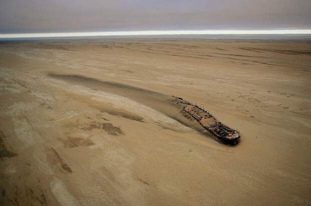 desertship04 Самый знаменитый корабль в пустыне