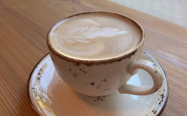 Кофе до завтрака — удар по поджелудочной: медик назвала единственное безопасное время для любимого напитка