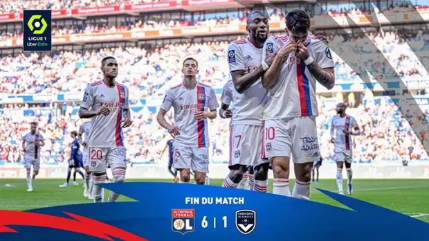 «Лион» уничтожил «Бордо»