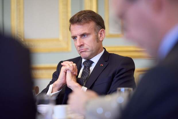 Макрон призвал как можно быстрее восстановить работу нефтепровода «Дружба»