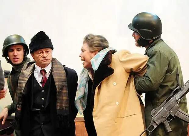 Казнь Чаушеску. Что румынский Сталин сказал перед расстрелом