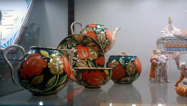 Чем знаменита на весь мир фарфоровая империя семьи Кузнецовых: Дулевский фарфор