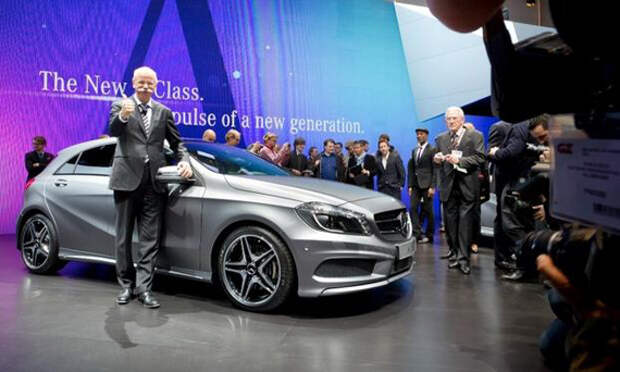 Дитер Цетше на премьере нового Мерседес А-класса (Mercedes A-class)