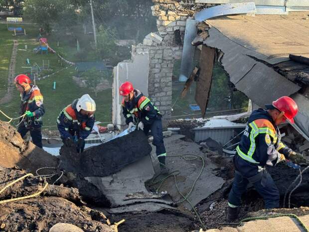 Взрыв газа в пятиэтажном доме в Ершове повредил несущие стены здания