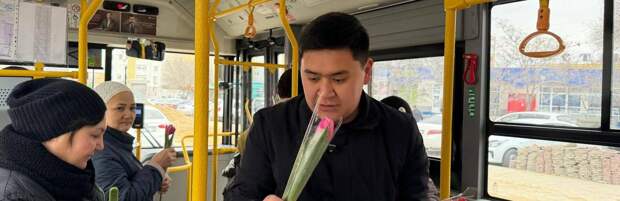 Без денег - да! Дамы могут ездить на автобусах бесплатно