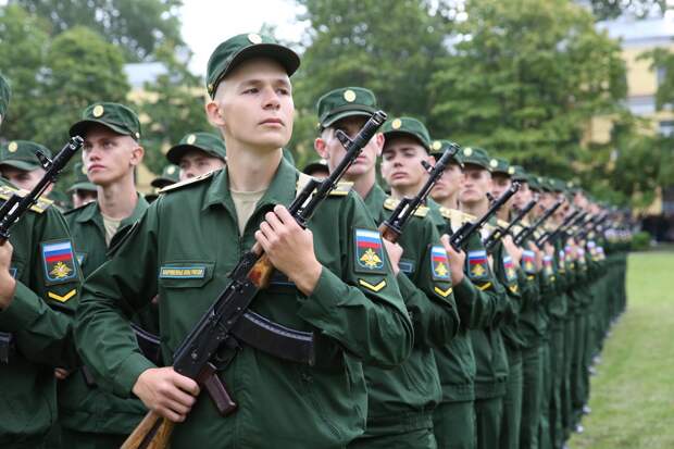 Минобороны: штатный состав русской армии увеличен до 1,3 млн военнослужащих