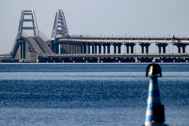 Политолог Сипров: ЦРУ могло устроить взрыв Крымского моста